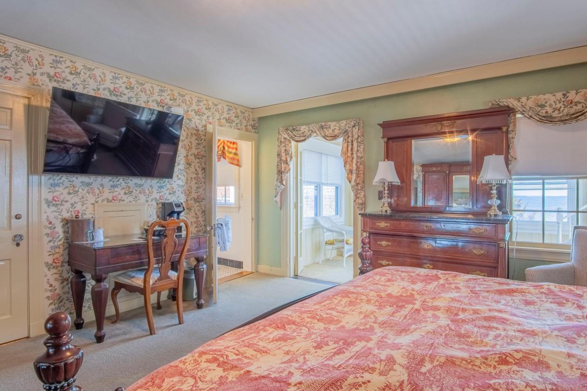 Inn Yankee Clipper 4*