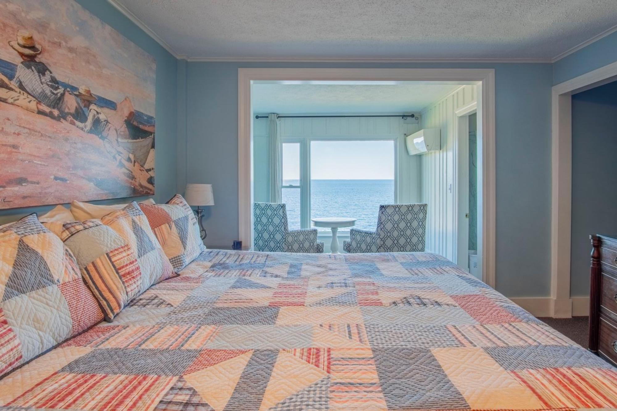 Yankee Clipper Inn 4*
