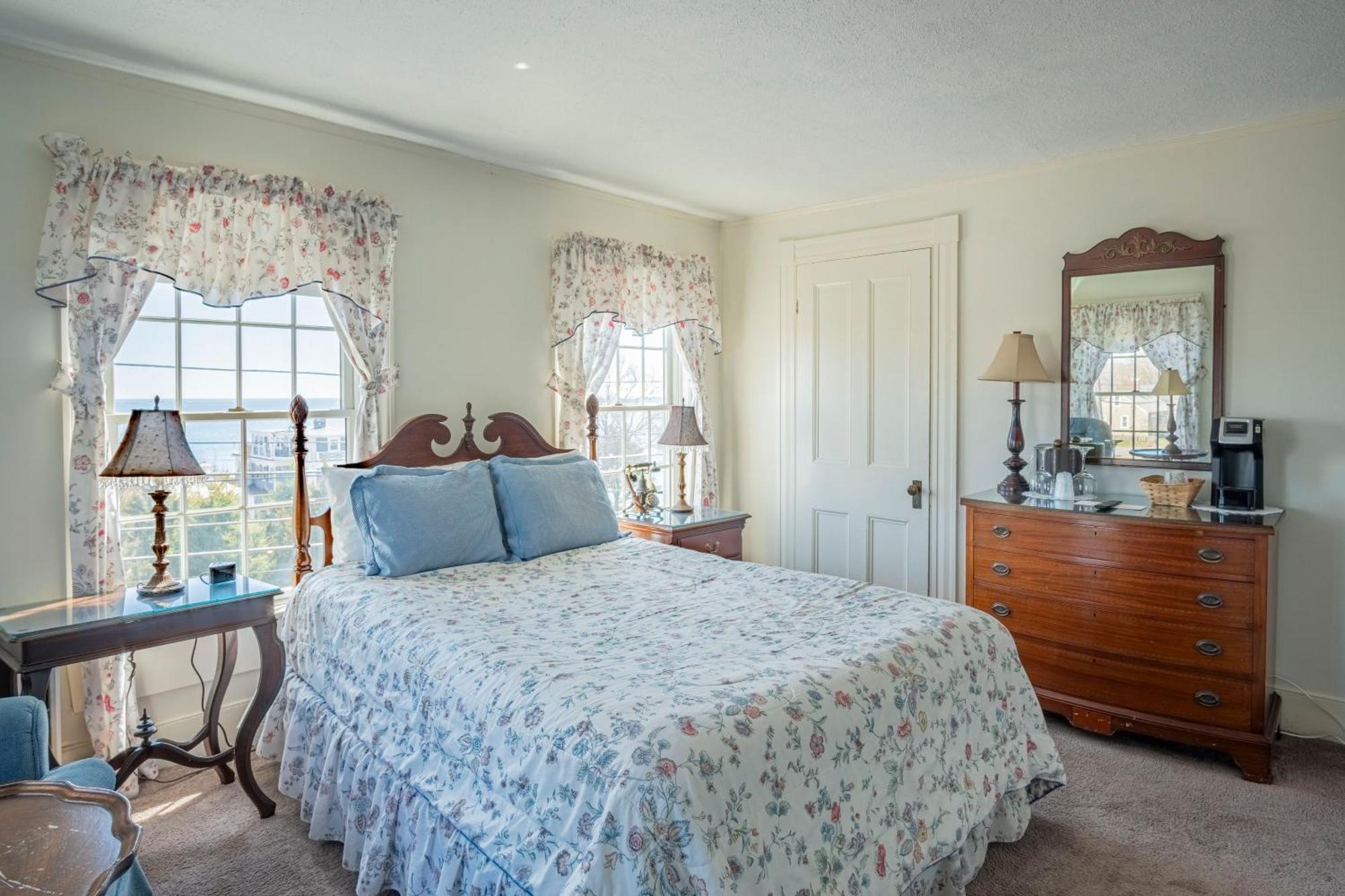 Inn Yankee Clipper 4*